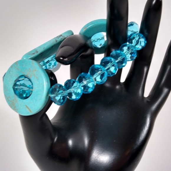 Bracelet Blue Marble Look Beaded Bracelet - Picture 2 of 3